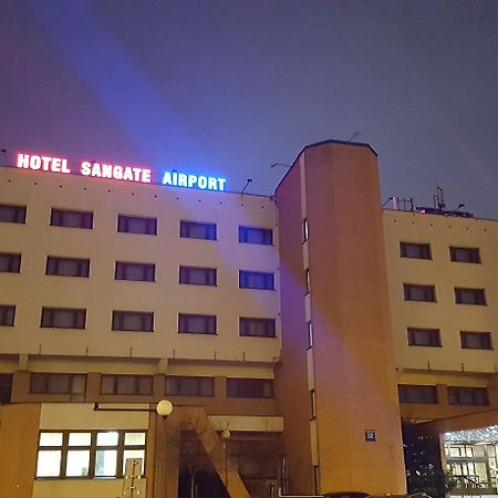Sangate Hotel Airport Варшава Экстерьер фото
